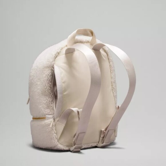 Lululemon City Adventurer Backpack Mini 11L Fleece NWT - Picture 6 of 9